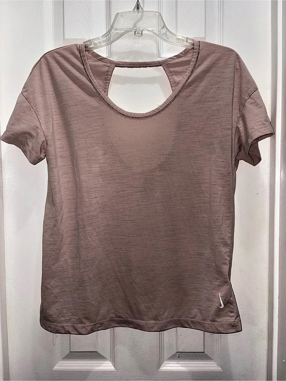 Nike yoga dri-fit Short Sleeve Top in Pink Size Medium Like New